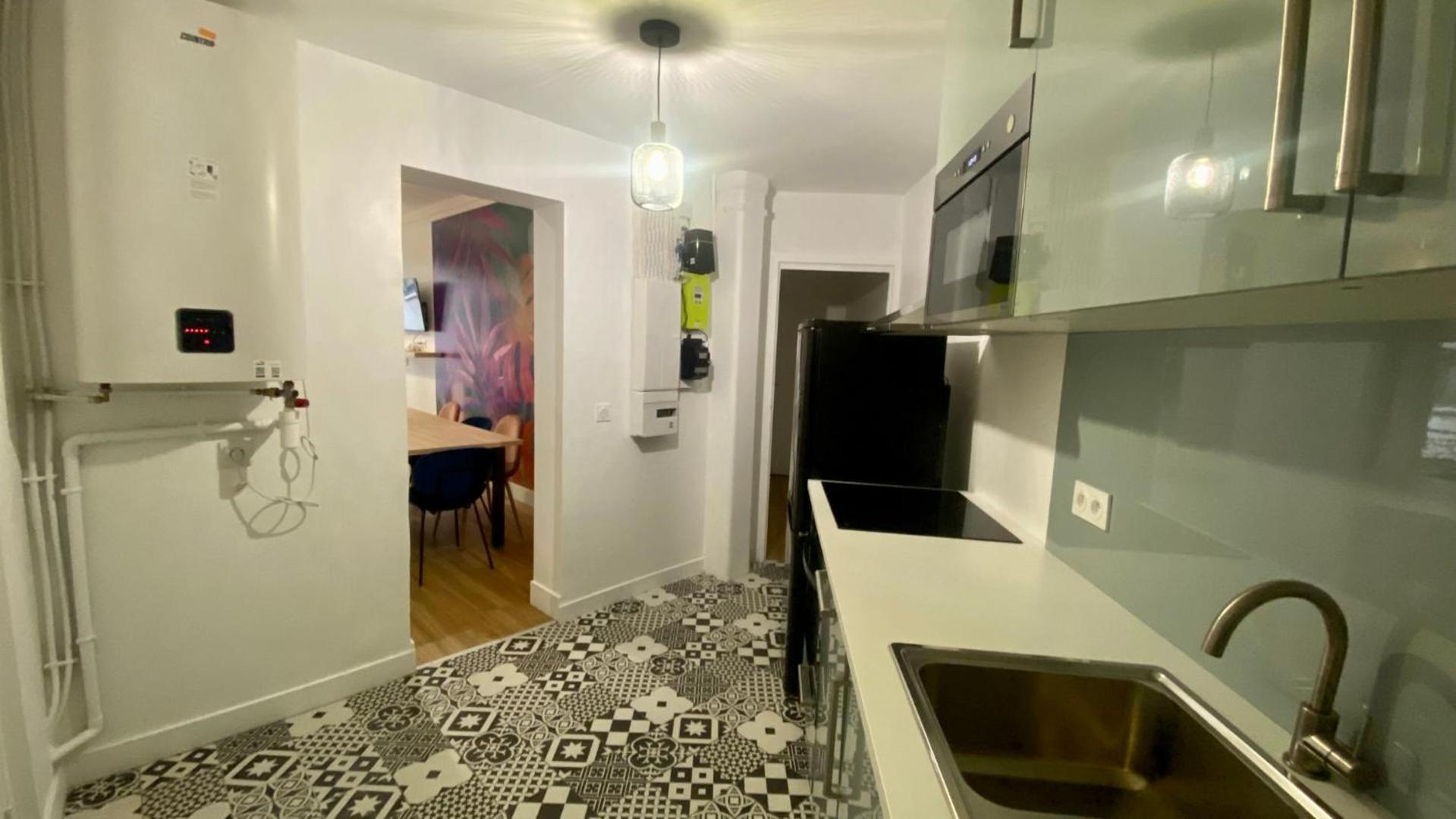 Appartement Lumineux Proche Saint-Lazare - 8P Paris Eksteriør billede